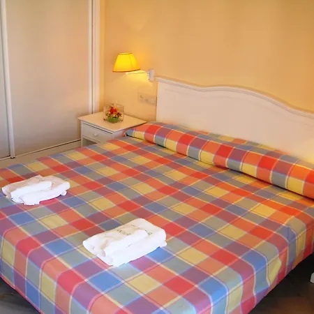 Apartment Leo Americas